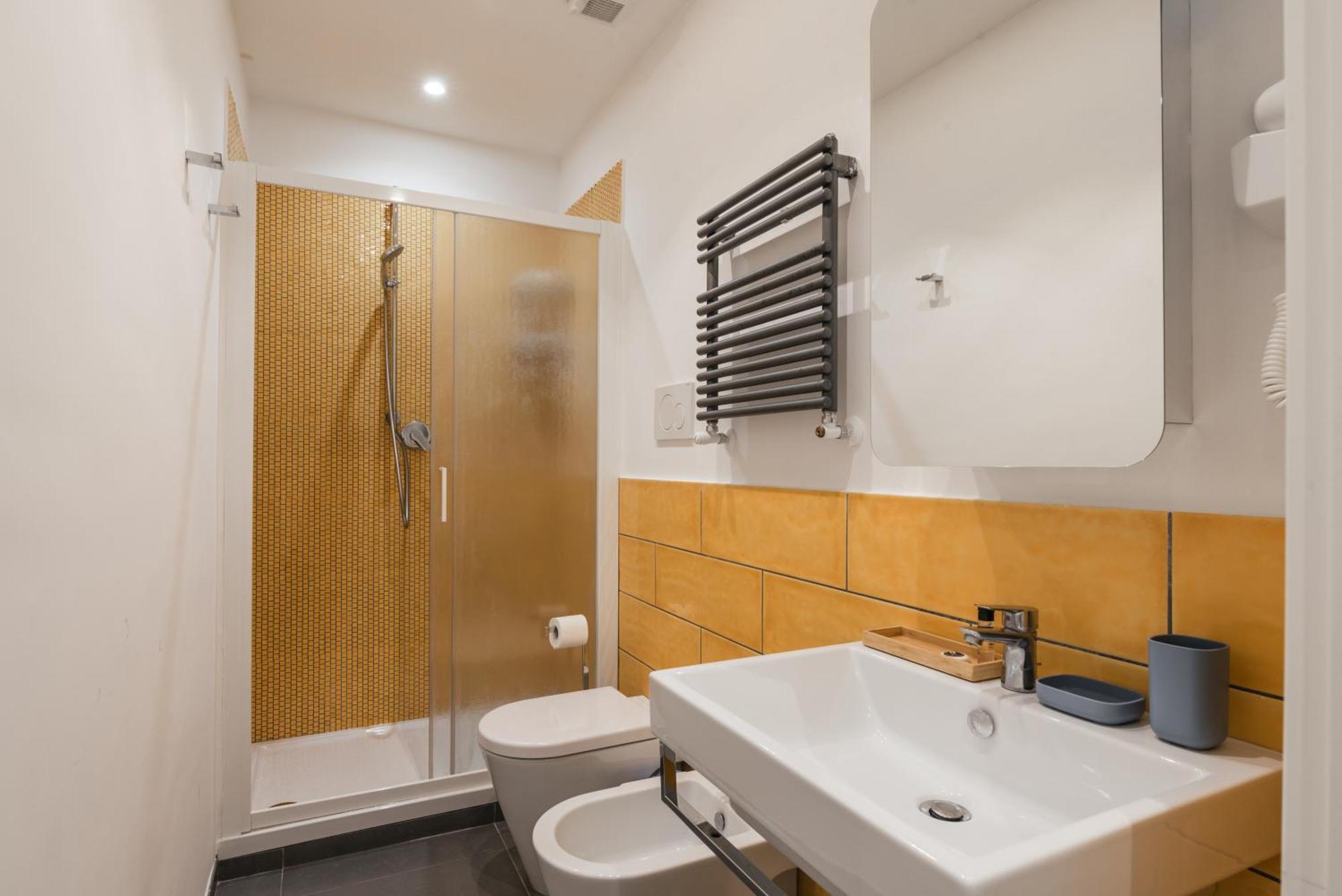 Apartment One's Place Rom