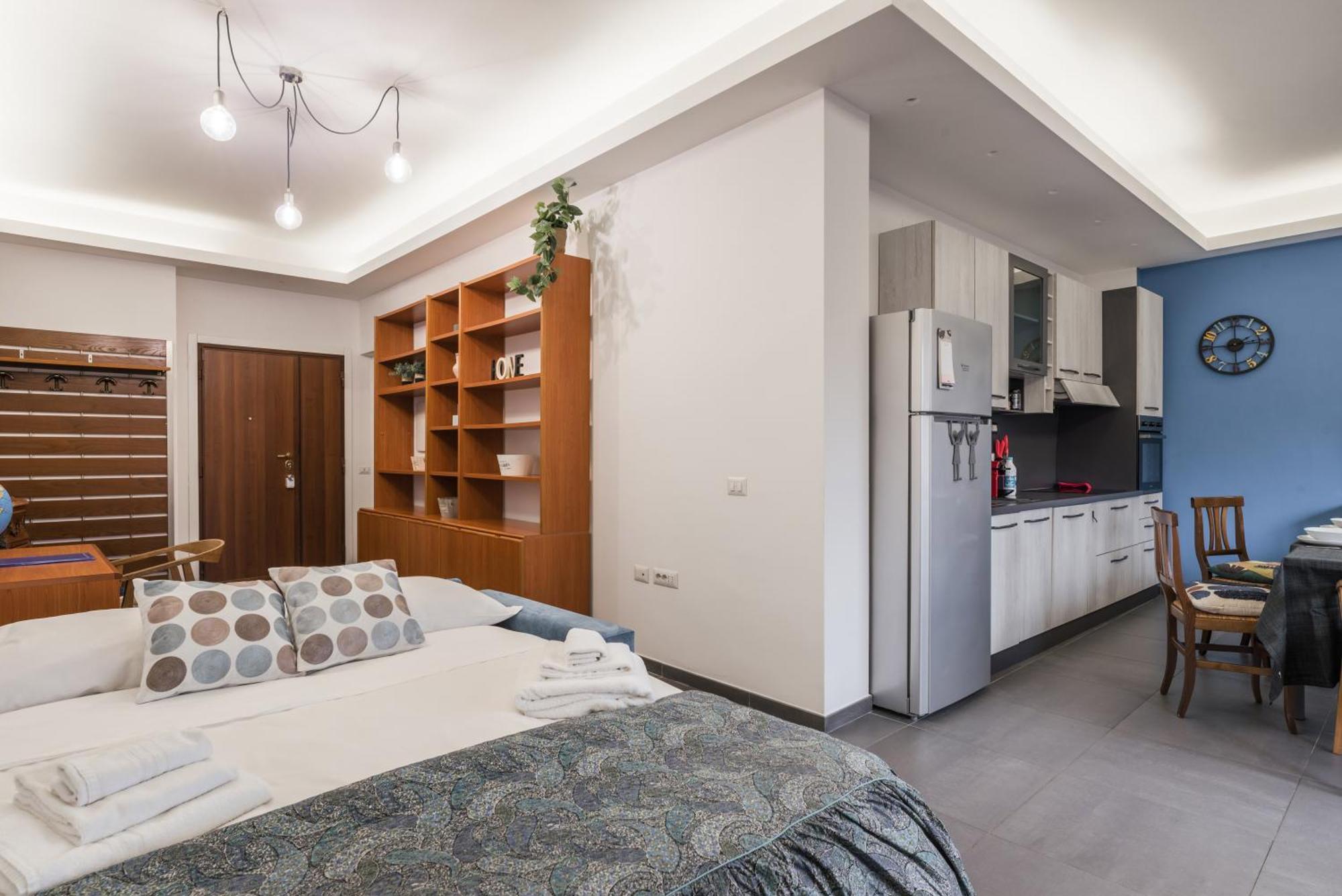 One's Place Apartment Rom